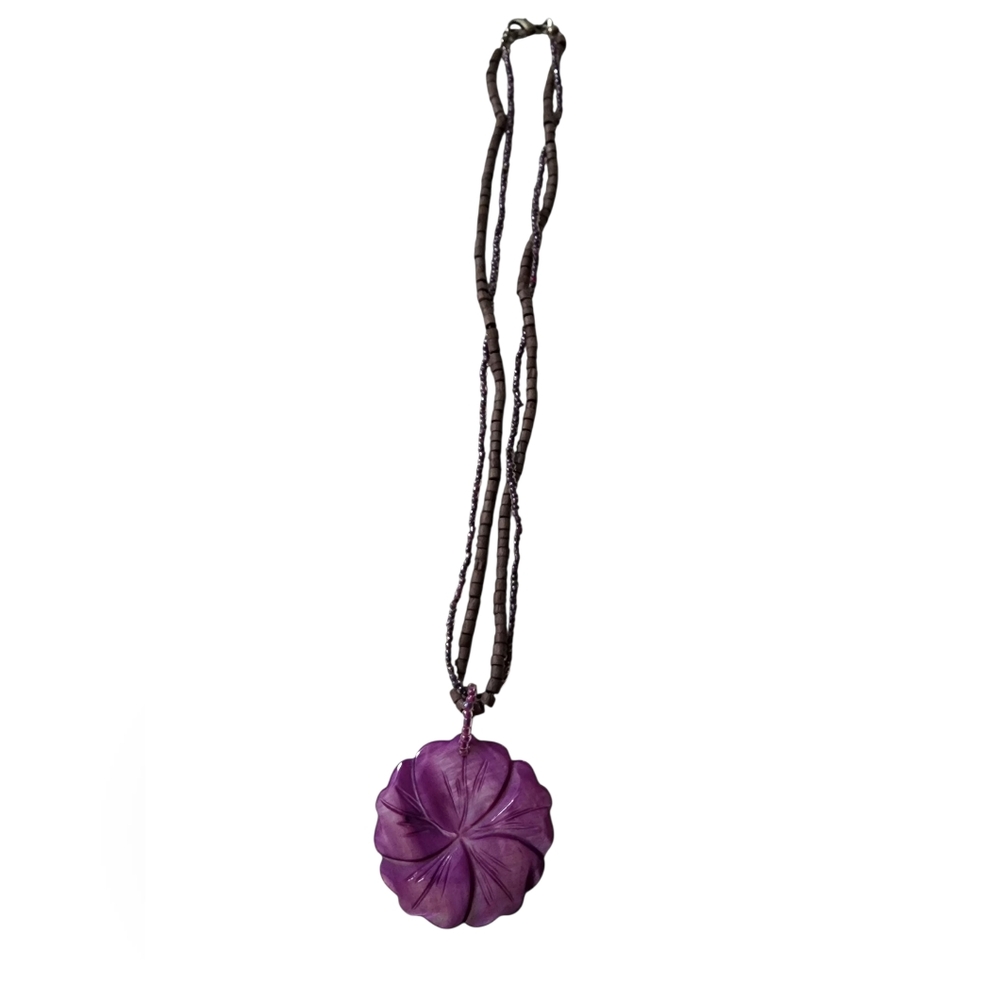 Carved mother of pearl flower pendant necklace